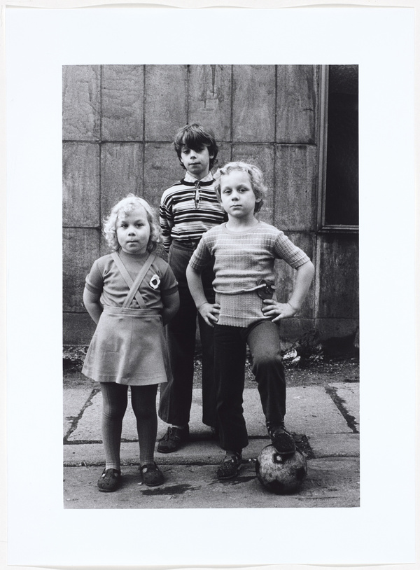 Helga Paris, Aus der Mappe: "Häuser und Gesichter, Halle 1983-1985", 1983-1985