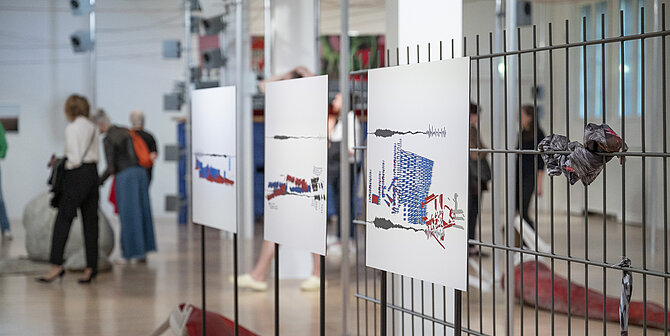 Natascha Sadr Haghighian. "Now that I can hear you my eyes hurt (Tumult)"