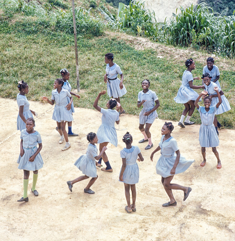 Leonore Mau, Untitled, Fermathe, Haiti, 1972, photograph / medium format. © bpk / S. Fischer Stiftung / Leonore Mau