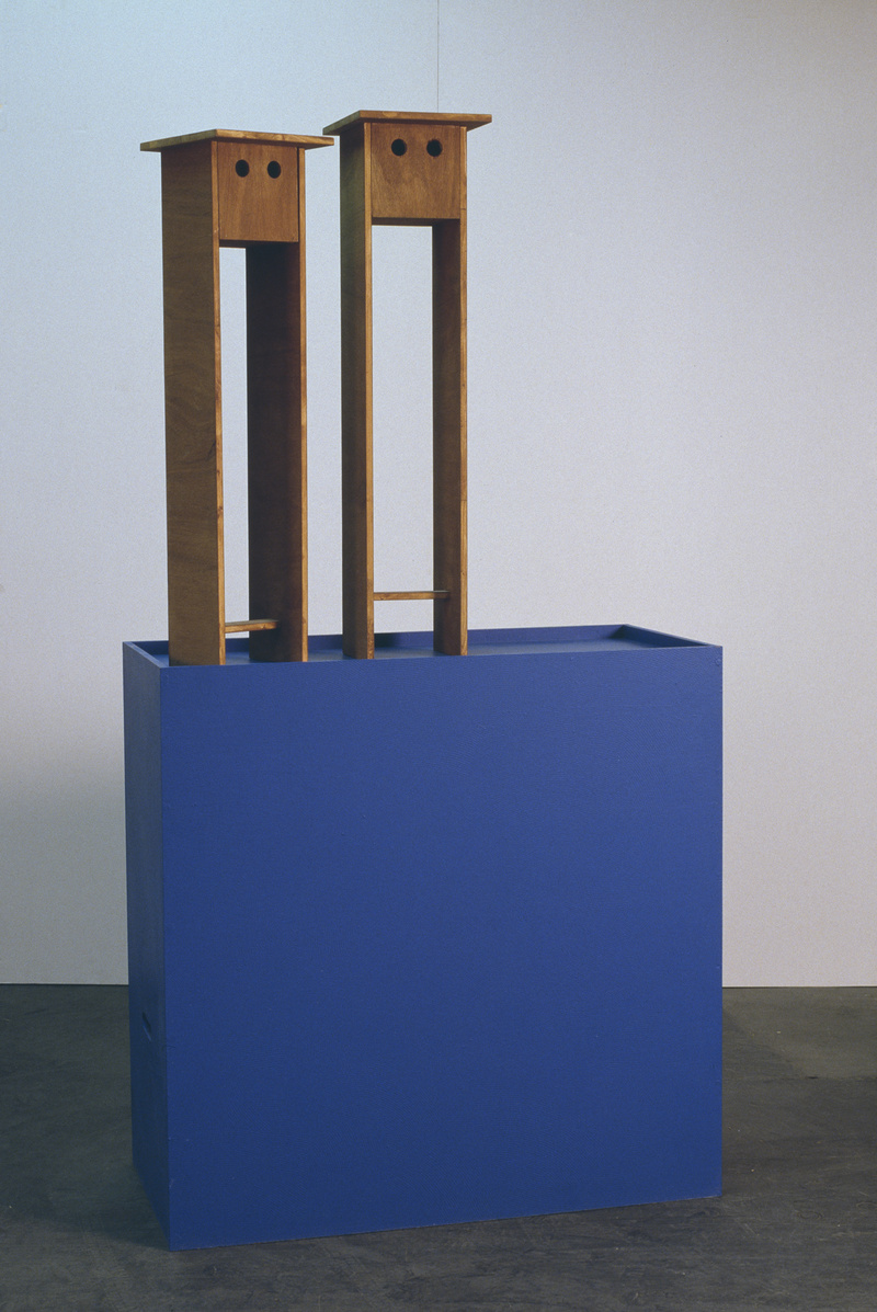 Thomas Schütte, a) Blauer Sockel, b) Turm I, c) Turm II Thomas Schütte, a) Blauer Sockel, b) Turm I, c) Turm II