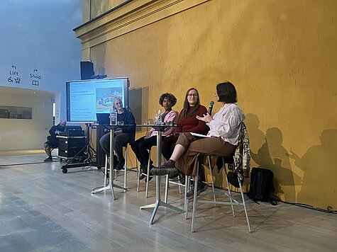 Panel talk, Close Your Eyes and Carry On?, Buntes Garten Ciao, Lenbachhaus Munich, 2026. 